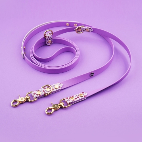 Smycz multifunkcyjna z Biothane we wzór wisienki – wersja pastelowo fioletowa