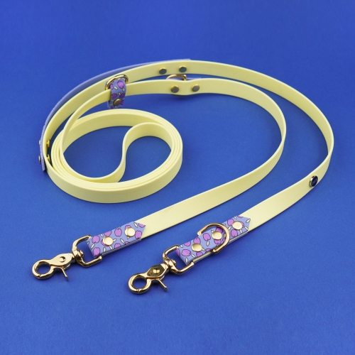 Smycz multifunkcyjna i obroża na sprzączkę z motywem śliwek – wariant z żółtym Biothane