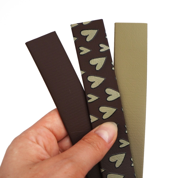 obroza-smycz-braz-khaki-wzor-serca.jpg
