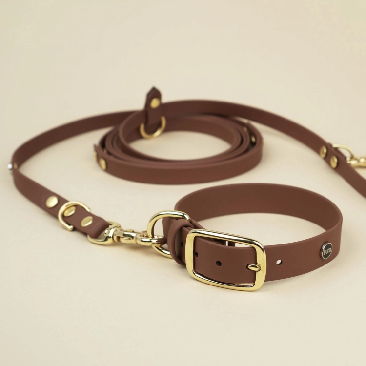 Brązowa obroża z Biothane dla psa i smycz – zestaw spacerowy PiesNUT